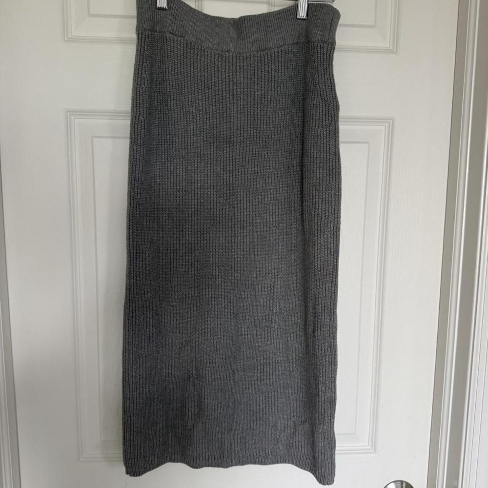 Express Gray Ribbed Knit Sweater Midi Skirt Size Large